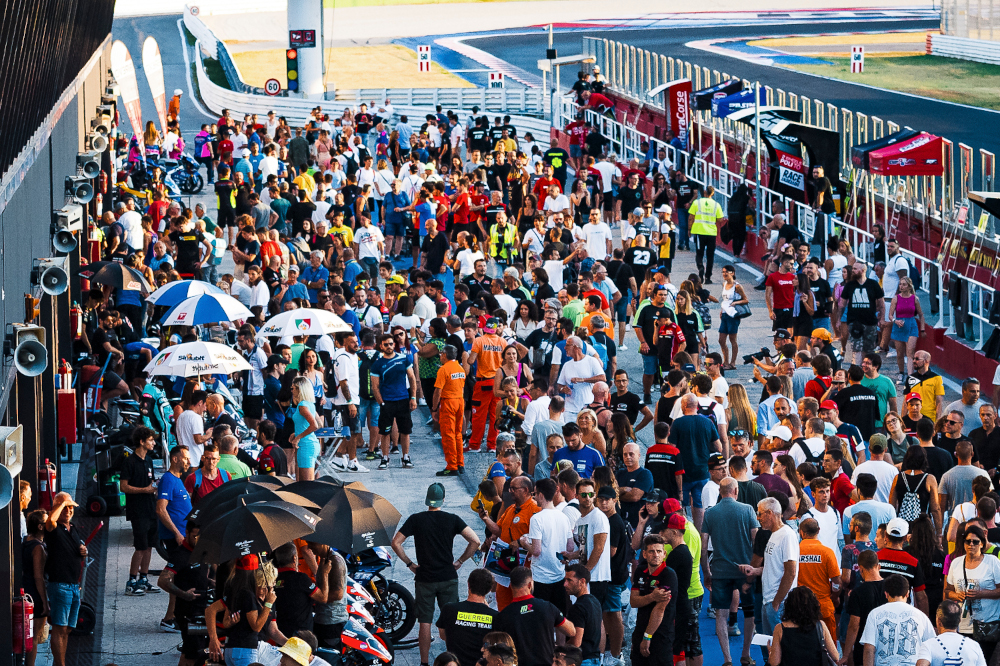 Pit walk CIV Racing Night